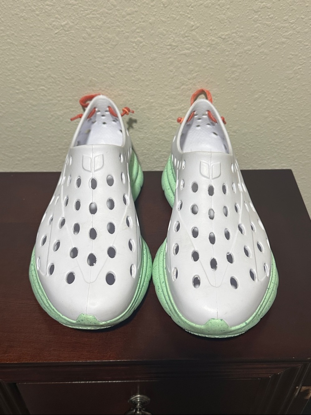KANE Revive Shoes - White Spring Speckle, Size 10W or 8M - Picture 2 of 6